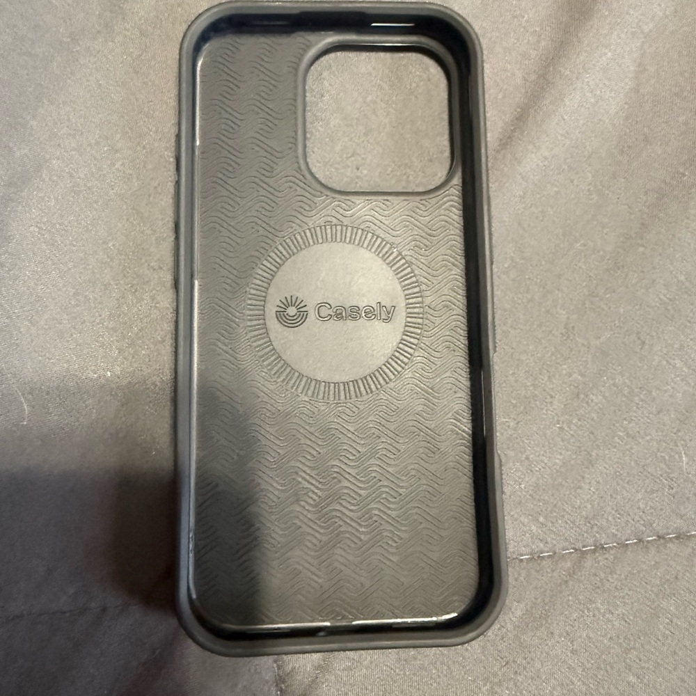Casely iPhone 16 pro Phone Case - Picture 2 of 3